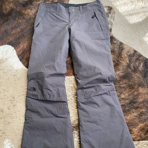 Northface ski pants, worn twice, great condition